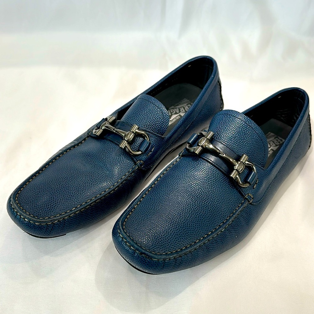 SALVATORE FERRAGAMO Parigi Gancini Leather Drivers in Blue